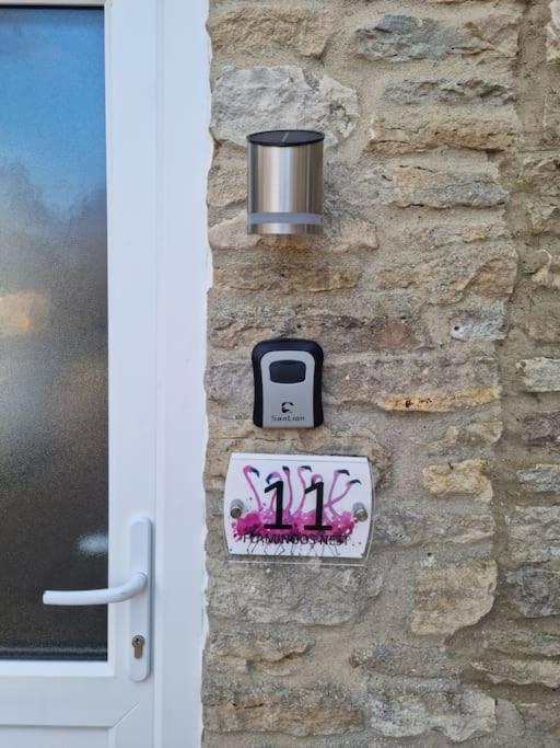 Flamingos Nest Oxford Countryside Apartment Oxford - Bicester Village - Blenheim Palace - Wifi- Free Parking Buitenkant foto